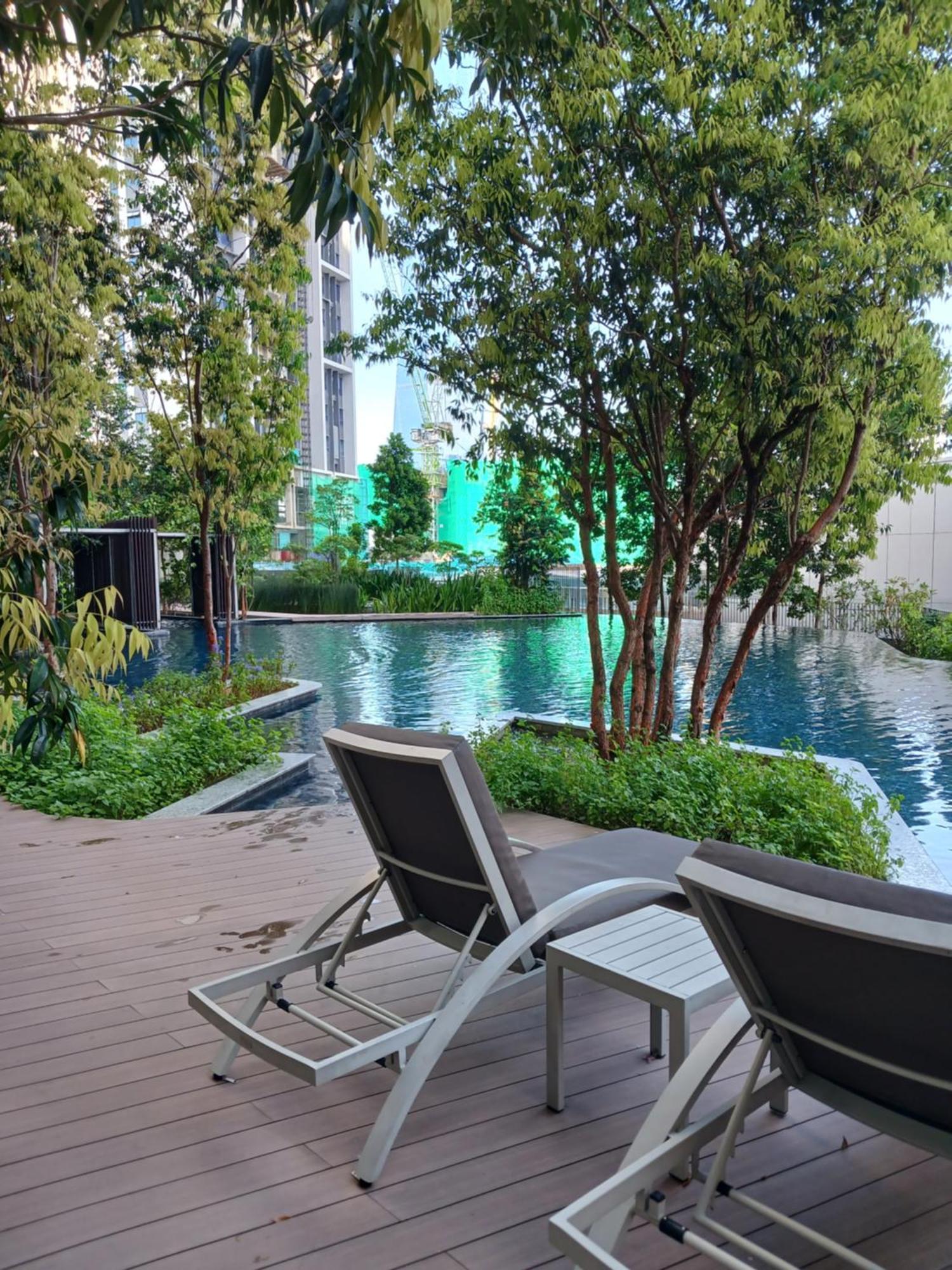 Lotus Infinity Pool At Lucentia Apartment Kuala Lumpur Bagian luar foto